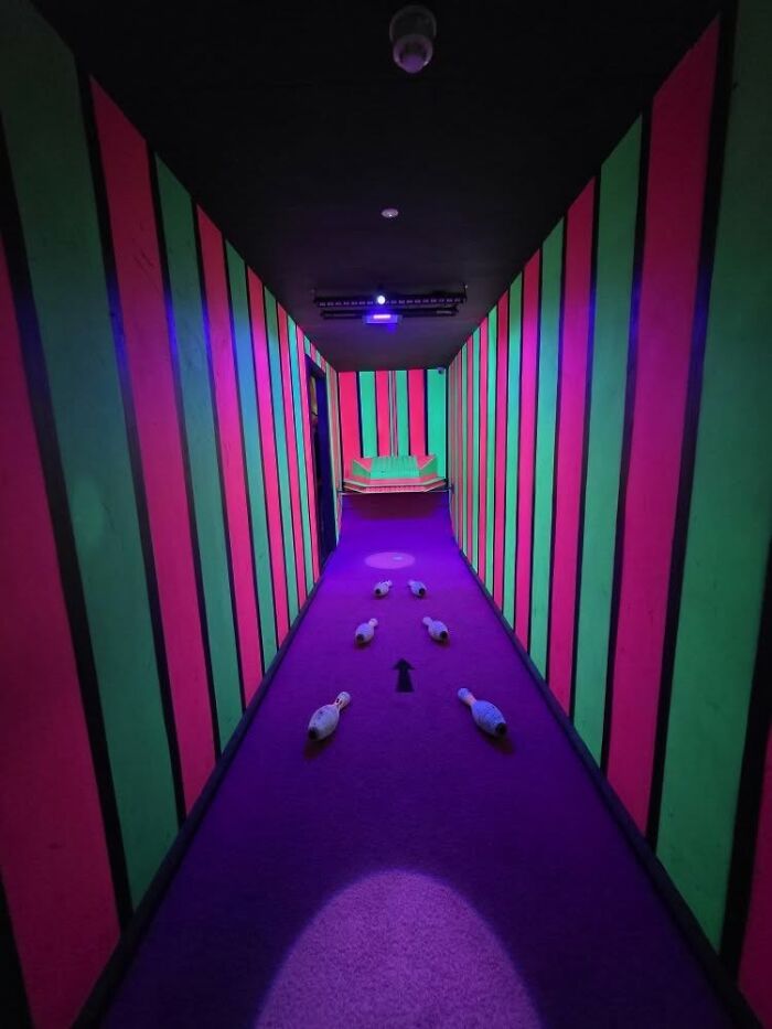 “Bro Lives In A Truman Show”: 81 Beautiful Yet Unnerving Liminal Spaces You Can’t Stop Looking At