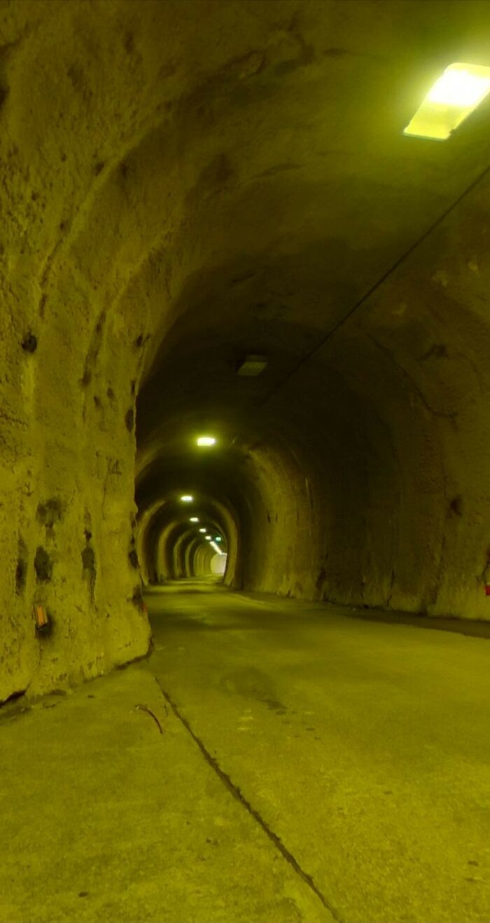 “Bro Lives In A Truman Show”: 81 Beautiful Yet Unnerving Liminal Spaces You Can’t Stop Looking At