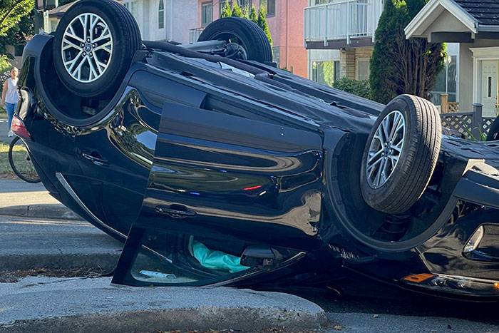83 Nightmare Situations People Survived When They Shouldn’t Have