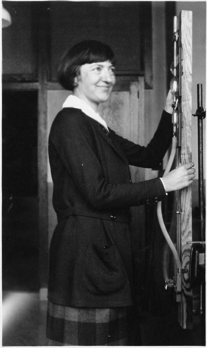 31 Remarkable Women Scientists Seen Through Smithsonian Portraits