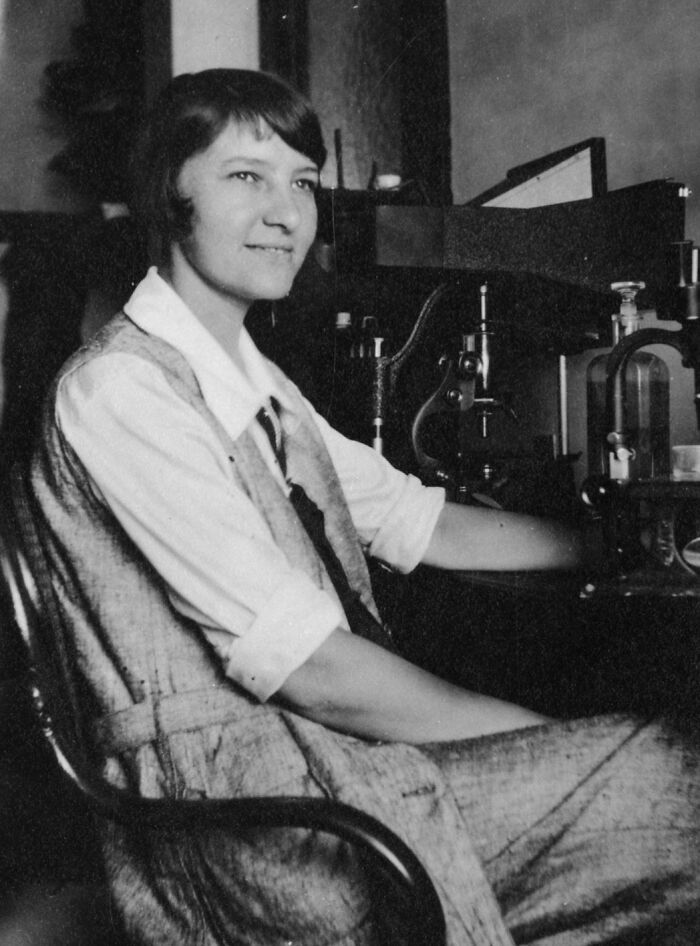 31 Remarkable Women Scientists Seen Through Smithsonian Portraits