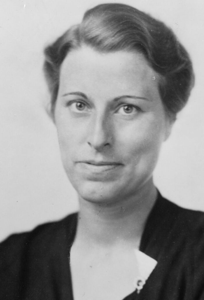 31 Remarkable Women Scientists Seen Through Smithsonian Portraits
