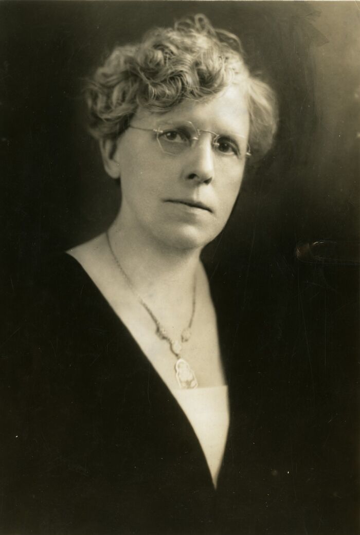 31 Remarkable Women Scientists Seen Through Smithsonian Portraits