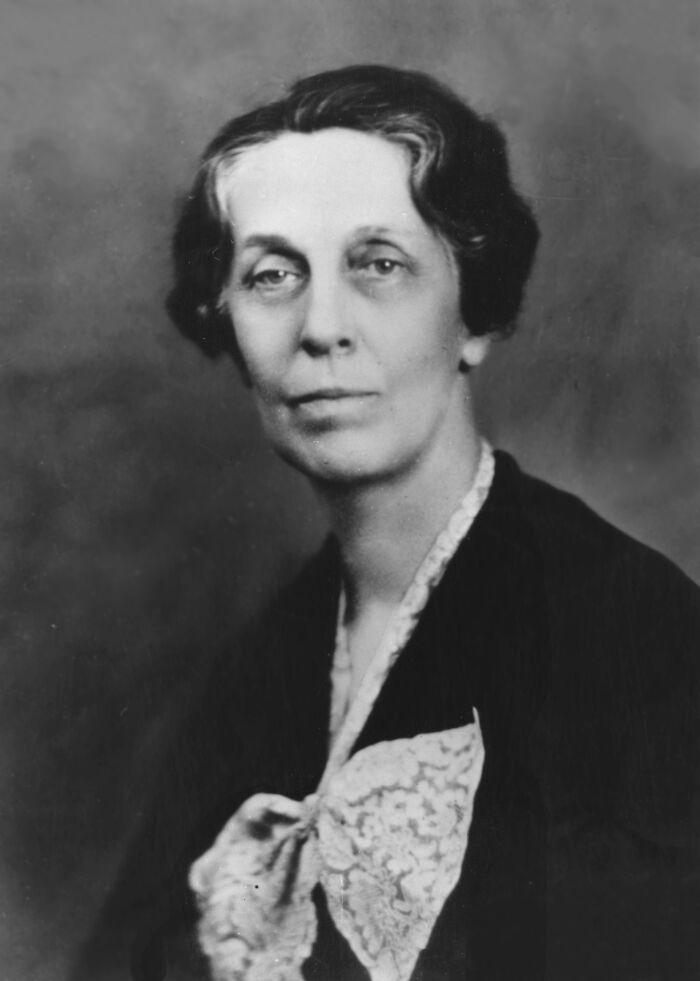 31 Remarkable Women Scientists Seen Through Smithsonian Portraits
