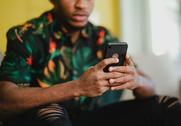 Exes Share Their Most Chaotic Breakup Stories That Sound Straight Out Of A Movie