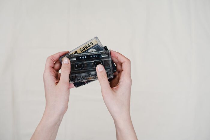 Exes Share Their Most Chaotic Breakup Stories That Sound Straight Out Of A Movie