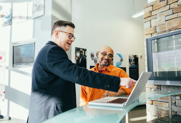 89 Subtle And Overt Signs That An Industry ‘Professional’ Isn’t Trustworthy