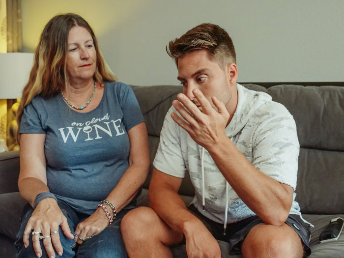 Parents Spoil Daughter So Much That They Go Broke, Ask Son Who They Neglected For Help