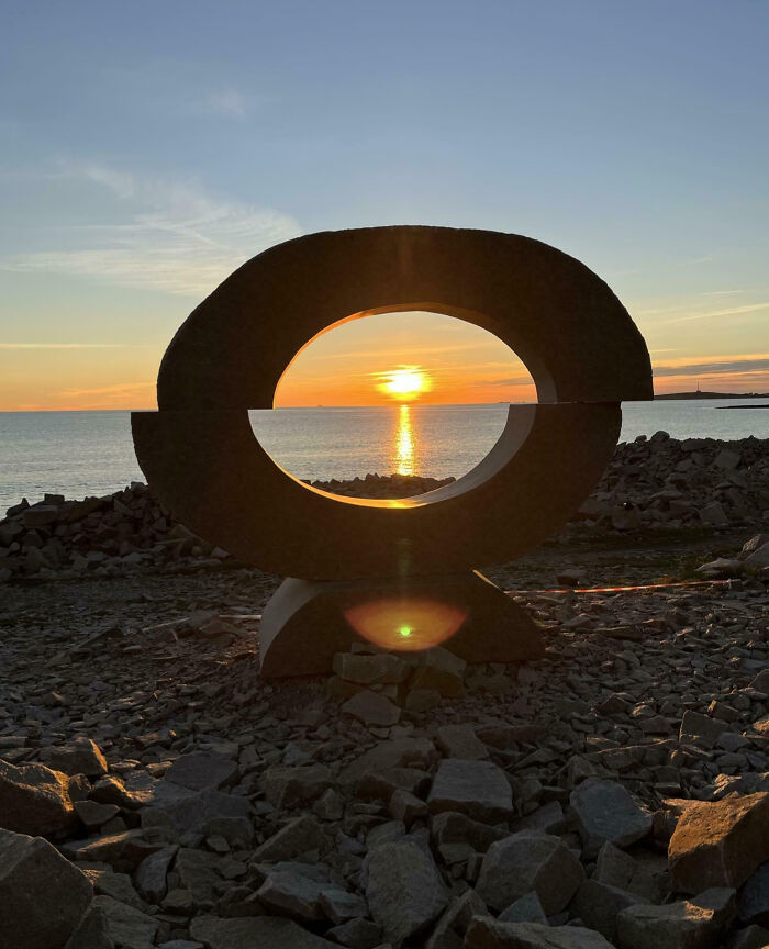 “Freaks Me Out Every Time I See It”: 76 Unphotoshopped Pics That Look Fake But Are 100% Real