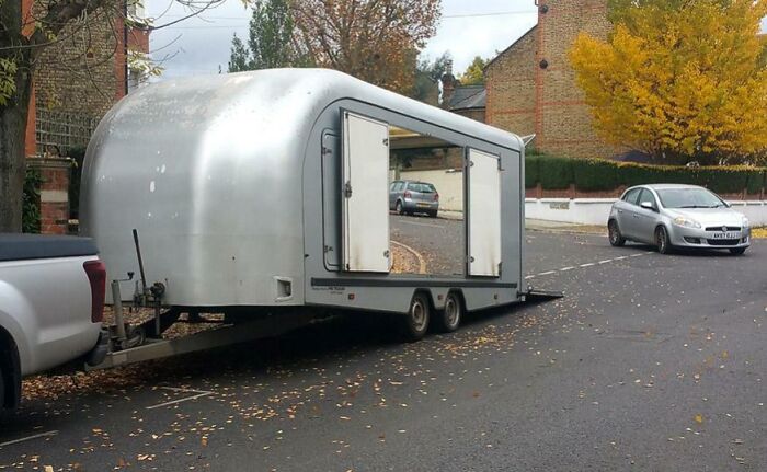 “Freaks Me Out Every Time I See It”: 76 Unphotoshopped Pics That Look Fake But Are 100% Real