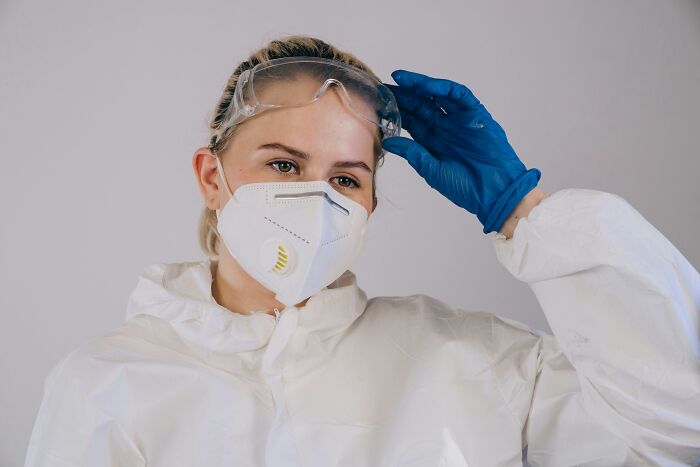 Scientists Reveal 37 Of The Most Terrifying Things That Went Wrong In Their Labs