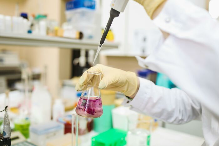 Scientists Reveal 37 Of The Most Terrifying Things That Went Wrong In Their Labs