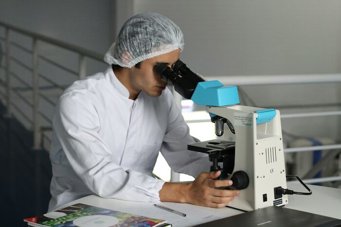 Scientists Reveal 37 Of The Most Terrifying Things That Went Wrong In Their Labs