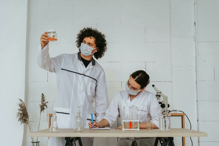 Scientists Reveal 37 Of The Most Terrifying Things That Went Wrong In Their Labs
