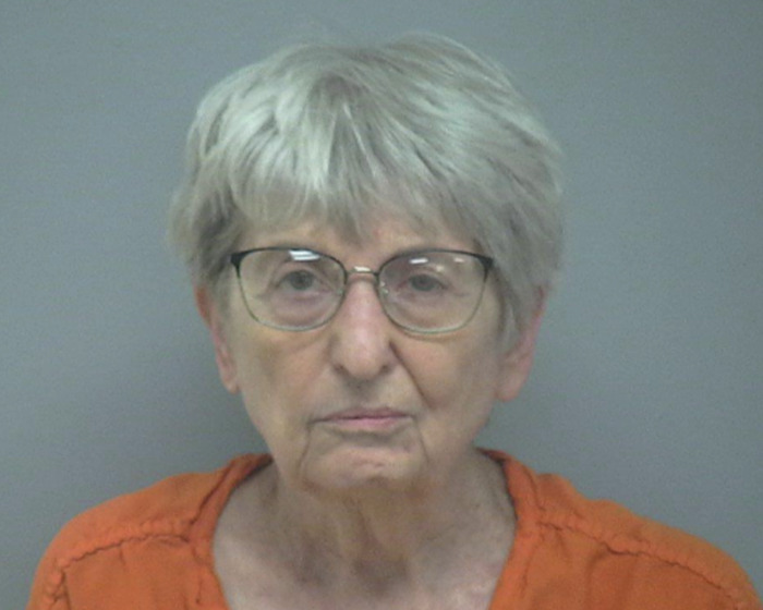 82-Year-Old Woman Fatally Attacks Her Husband, Heartbreaking Handwritten Notes Reveal Why