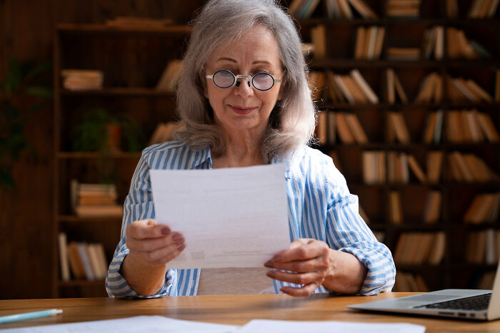&#8220;Are You For Real&#8221;: Entitled Lady Annoyed As MIL Leaves Half Her Estate To Hubby And Half To Niece