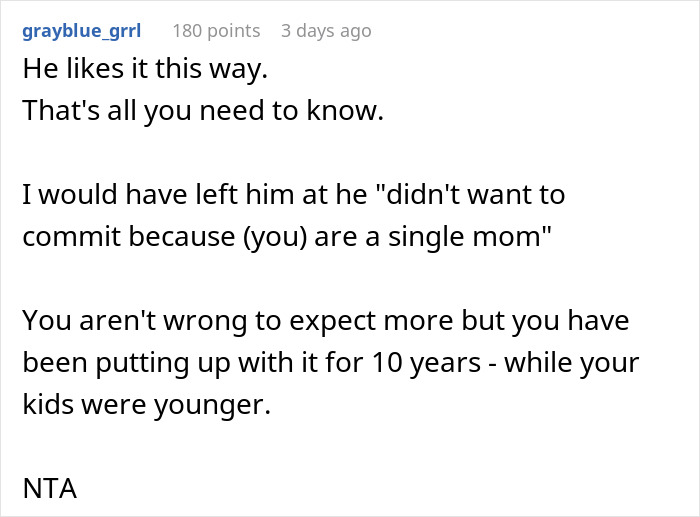 Mom Of 3 Kids Gets No Financial Help From Rich BF Of 10 Years, Wonders If This Is Normal