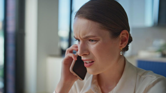 “Forgotten” Son Finally Snaps Over His Parents’ Blatant Favoritism For His Bro, They’re Stunned
