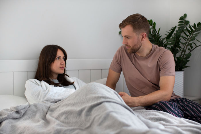 Lazy Guy Thinks It’s OK To Ditch Post-Surgery Wife To Hang Out With His Friends, Gets Reality Check
