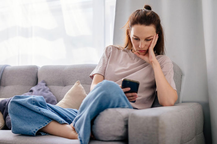 Lazy Guy Thinks It’s OK To Ditch Post-Surgery Wife To Hang Out With His Friends, Gets Reality Check