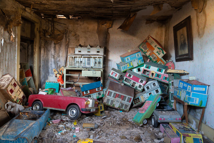 I Published A Photography Book About America’s Forgotten Homes (22 Pics)