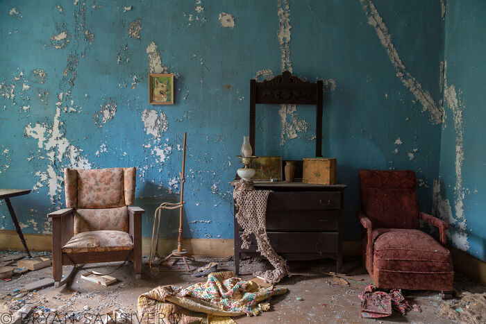 I Published A Photography Book About America’s Forgotten Homes (22 Pics)