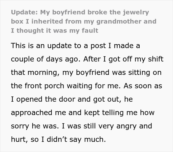 Internet Urges Woman To Leave NOW After Her New Hair Color Made Boyfriend Reveal His Colors