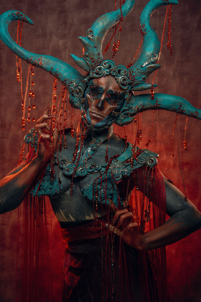 I Go All Out With Halloween Makeup Every Year, Here Are 21 Crazy Looks
