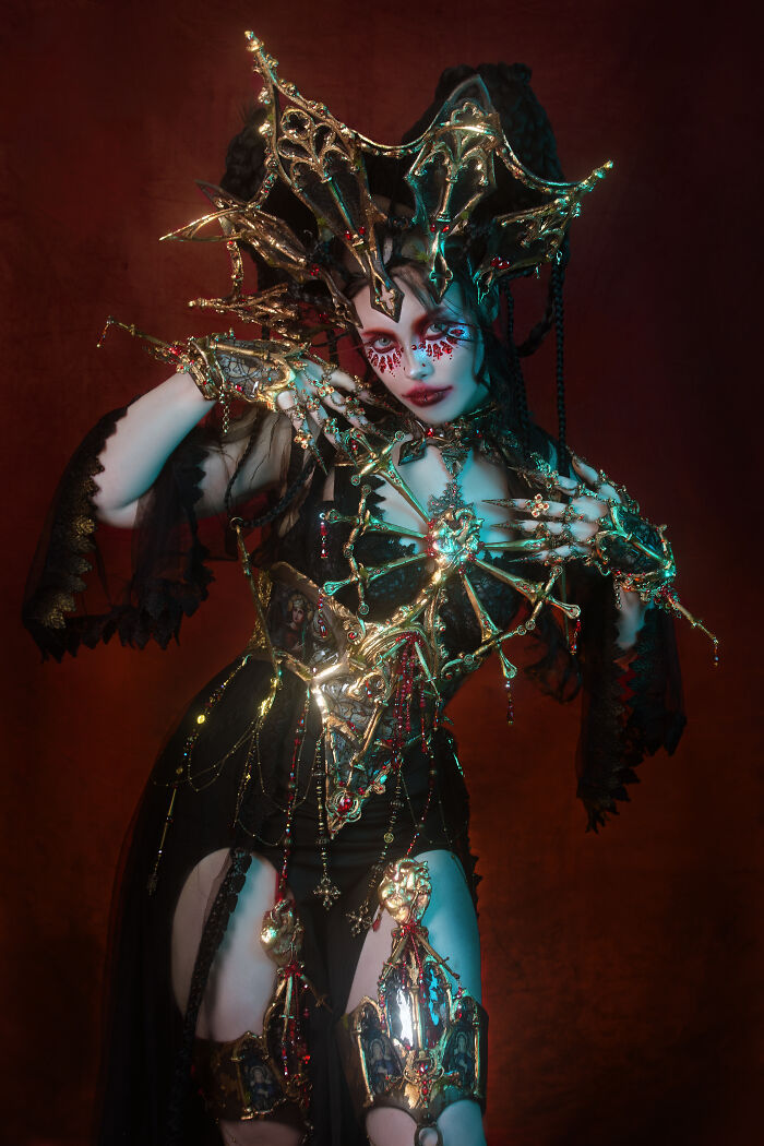 I Go All Out With Halloween Makeup Every Year, Here Are 21 Crazy Looks