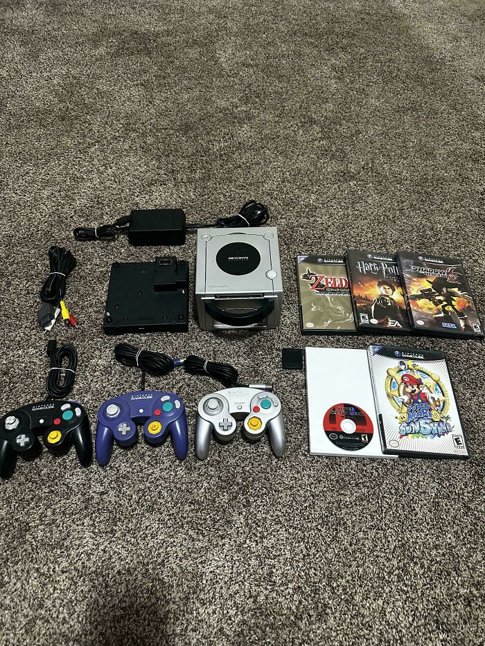 55 Dumpster Diving Treasures Your Neighborhood Raccoons Would Be Wowed By (New Pics)