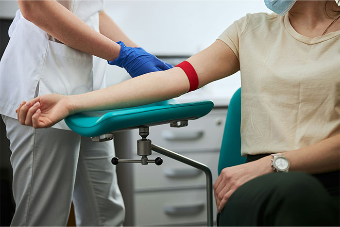 56 Symptoms That Made People See A Doctor And It Turned Out To Be Cancer