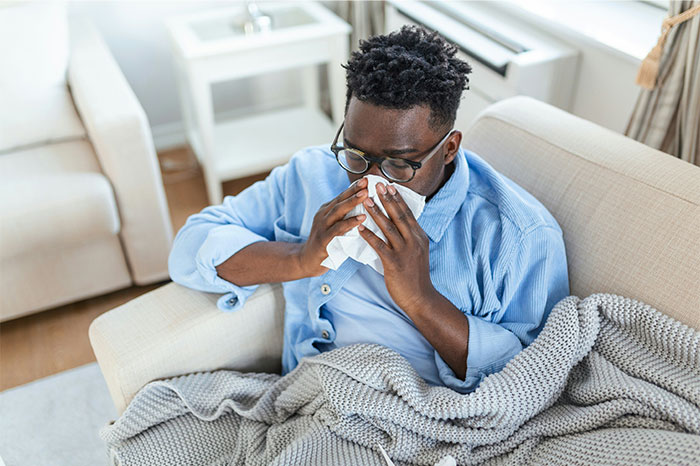 56 Symptoms That Made People See A Doctor And It Turned Out To Be Cancer