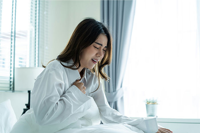 56 Symptoms That Made People See A Doctor And It Turned Out To Be Cancer