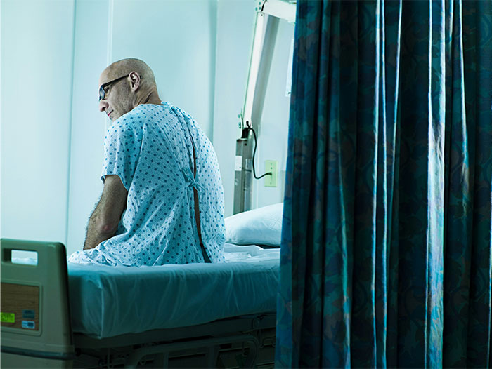 56 Symptoms That Made People See A Doctor And It Turned Out To Be Cancer