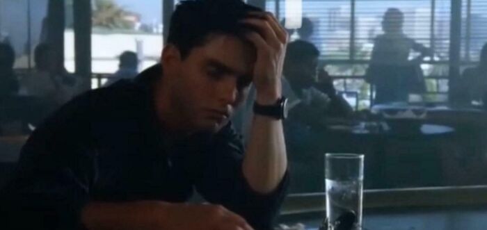 This Online Group Is Dedicated To Bad Movie Details And Here Are 81 Of The Most Confusing Ones (New Pics) This Online Group Is Dedicated To Bad Movie Details And Here Are 81 Of The Most Confusing Ones (New Pics)