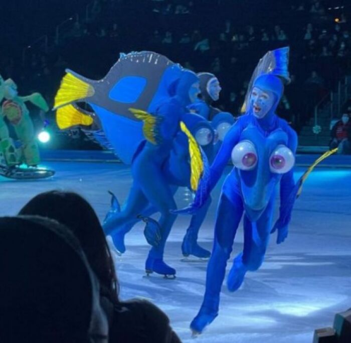 91 Pics That Came Out So Weird, They Became Blessed And Cursed All At Once