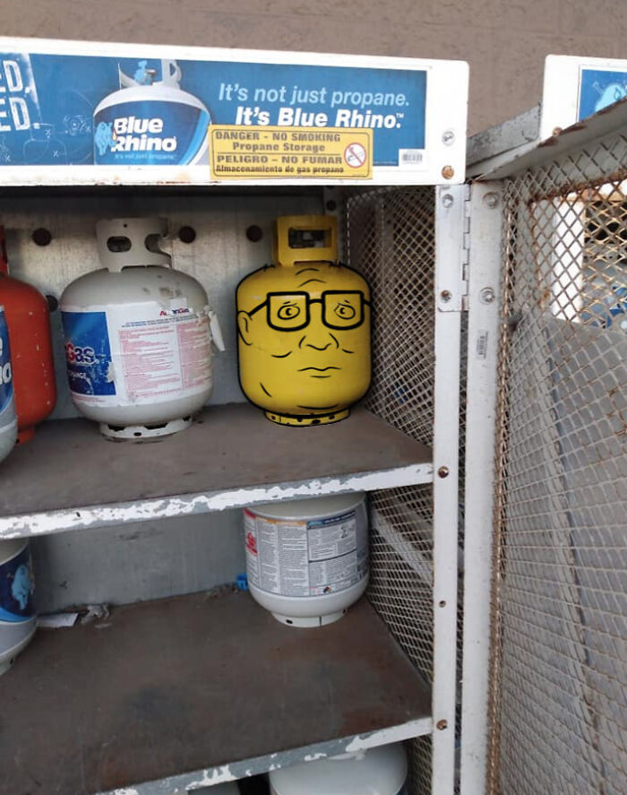 91 Pics That Came Out So Weird, They Became Blessed And Cursed All At Once
