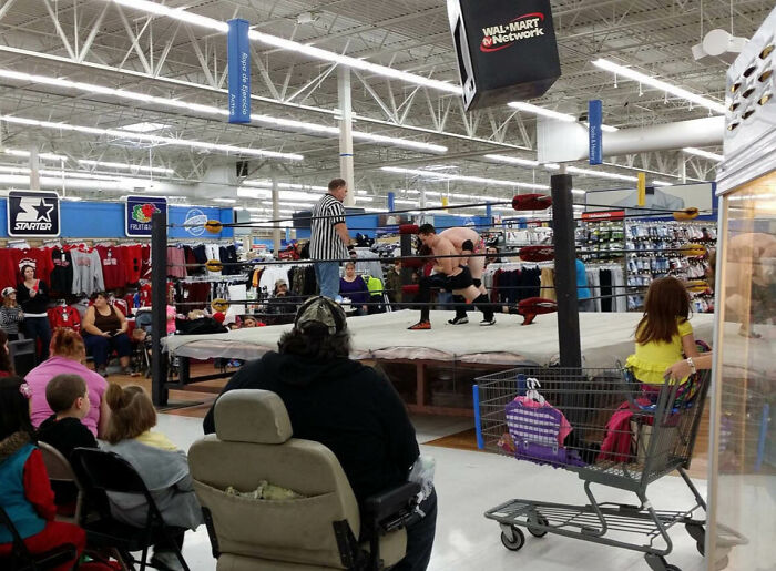 91 Pics That Came Out So Weird, They Became Blessed And Cursed All At Once
