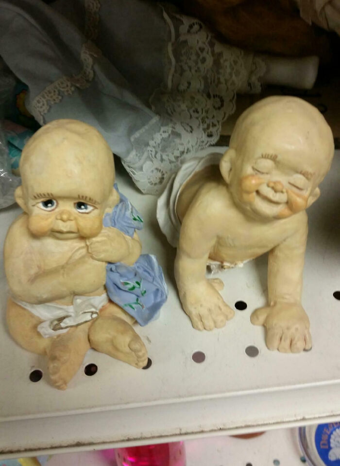 91 Pics That Came Out So Weird, They Became Blessed And Cursed All At Once