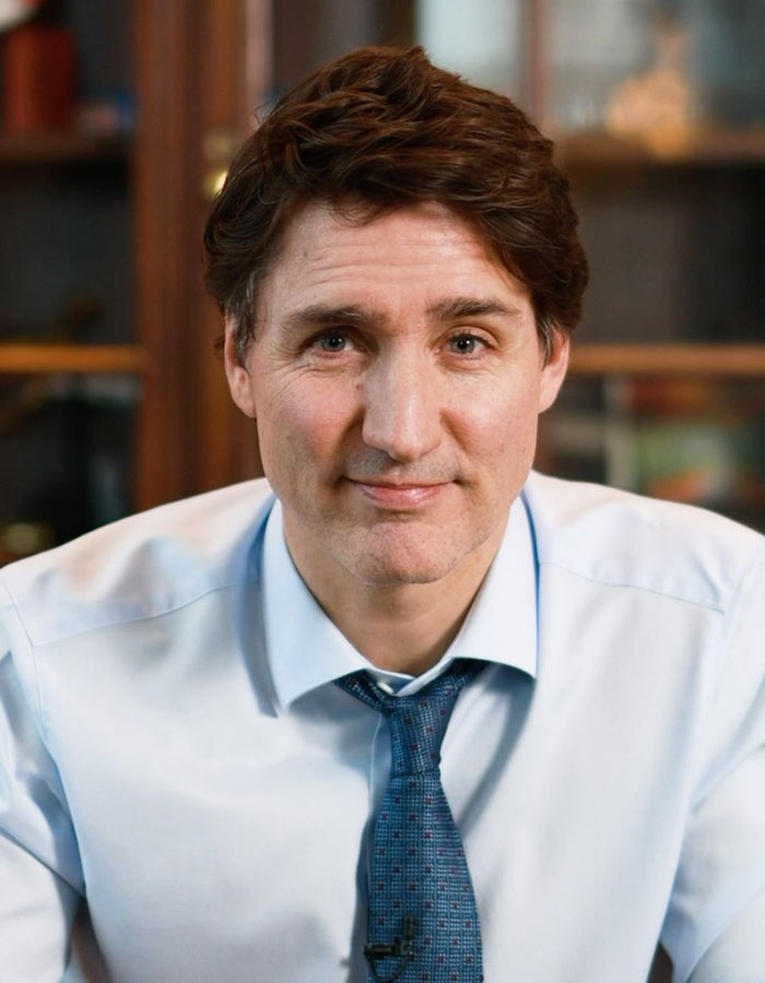 Insiders Brand Justin Trudeau’s Romance With Katy Perry A “Midlife Crisis” After Divorce