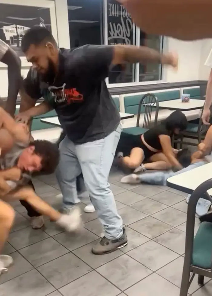 Wrong Order Sparks “Violent” Mass Brawl At Whataburger As Furious Mom Breaks Silence Wrong Order Sparks “Violent” Mass Brawl At Whataburger As Furious Mom Breaks Silence