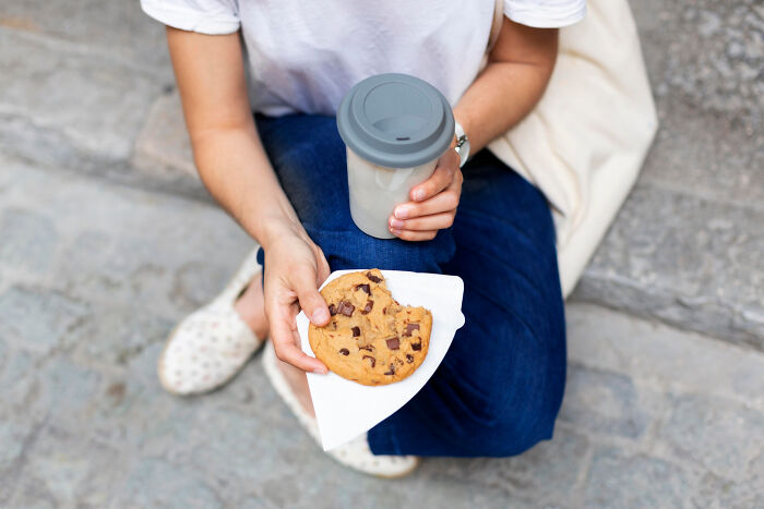 &#8220;Zip-Line Your Boxes Out&#8221;: 30 Pieces Of Unhinged Moving Advice That Should Make Things Easier