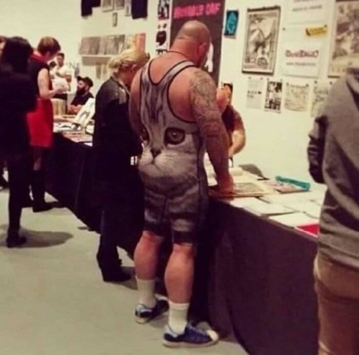 54 Pics From The Weird Side Of The Internet (New Pics)