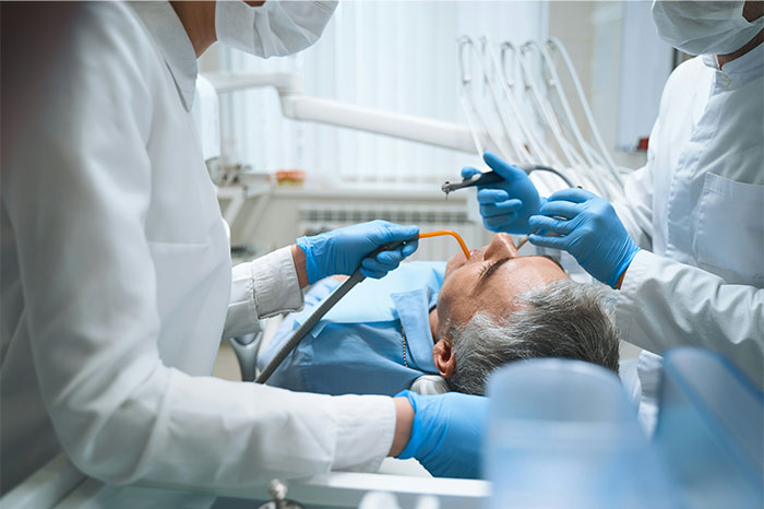 59 Bone-Chilling And Hilarious Stories From People Who Shouldn’t Have Woken Up During Surgery