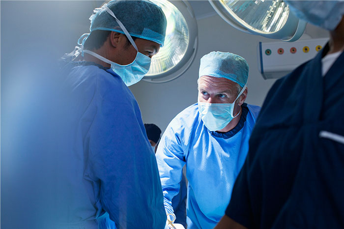 59 Bone-Chilling And Hilarious Stories From People Who Shouldn’t Have Woken Up During Surgery