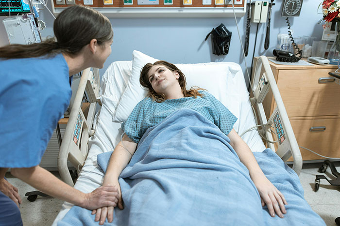 47 Times People Came Into The Hospital For Something Small But Needed Surgery Instead