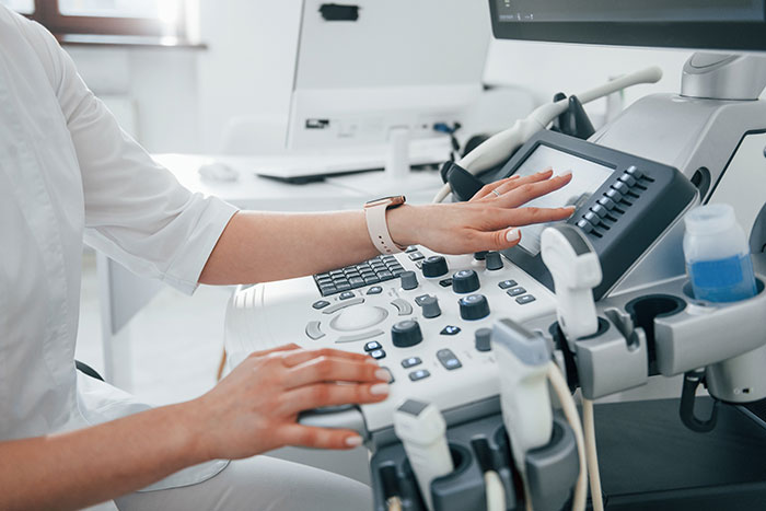 47 Times People Came Into The Hospital For Something Small But Needed Surgery Instead