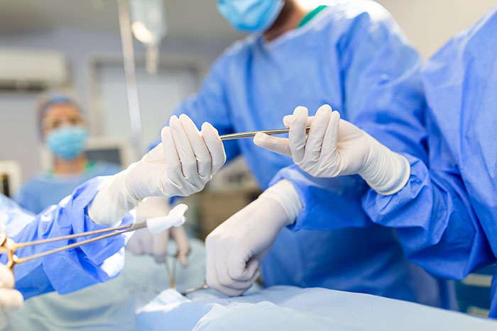 47 Times People Came Into The Hospital For Something Small But Needed Surgery Instead