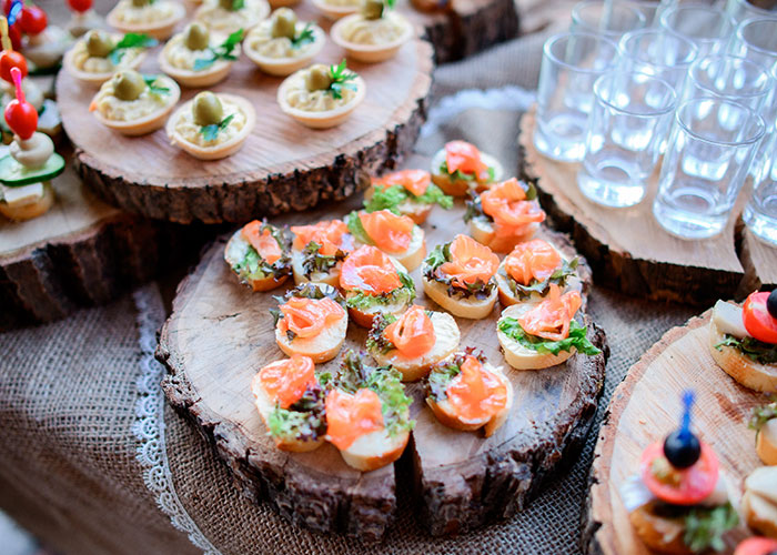 Wedding Vendors Leave Bride With No Cupcakes Because Of Her Allergy