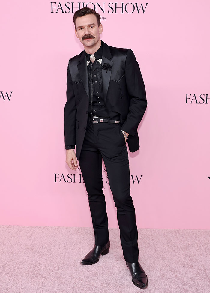 “My Eyes Are Literally Bleeding!”: 30 Stars Who Totally Missed The Mark At Victoria’s Secret 2025
